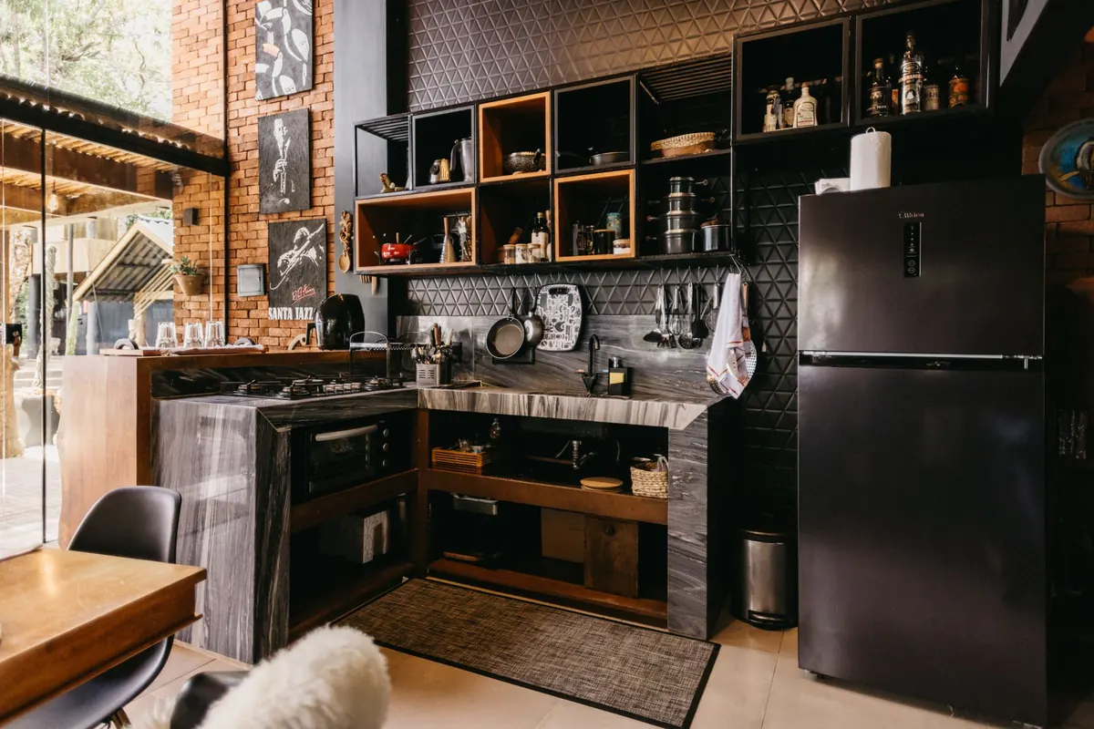 Fridge, Freezer or Pantry? Where to Store 30 Everyday Foods